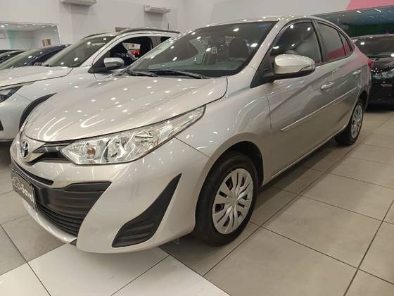 TOYOTA YARIS 1.5 16V FLEX SEDAN XL LIVE MULTIDRIVE TOYOTA YARIS 1.5 16V FLEX SEDAN XL LIVE MULTIDRIVE